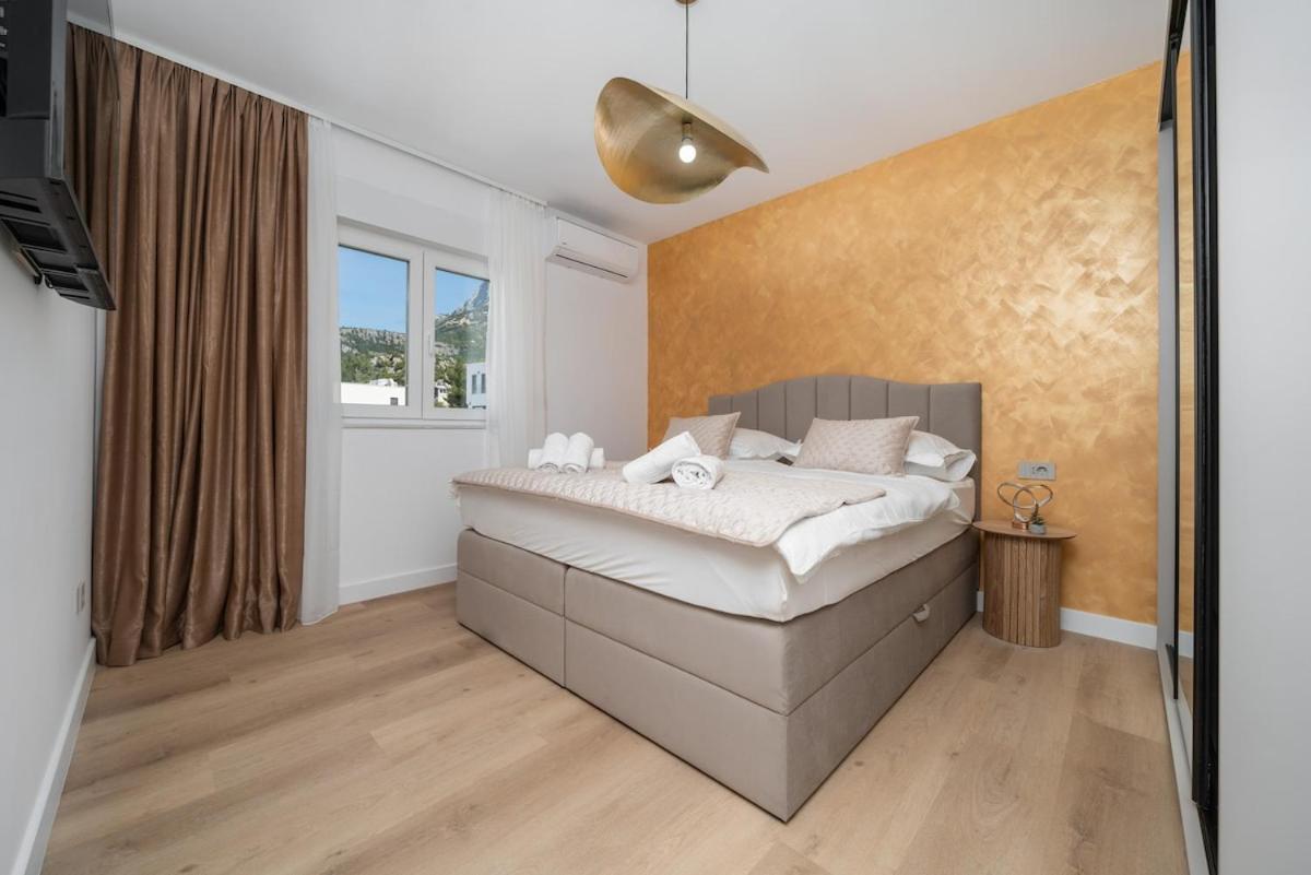 Penthouse Golden View With Private Jacuzzi And 100m2 Terrace - Exklusiv *